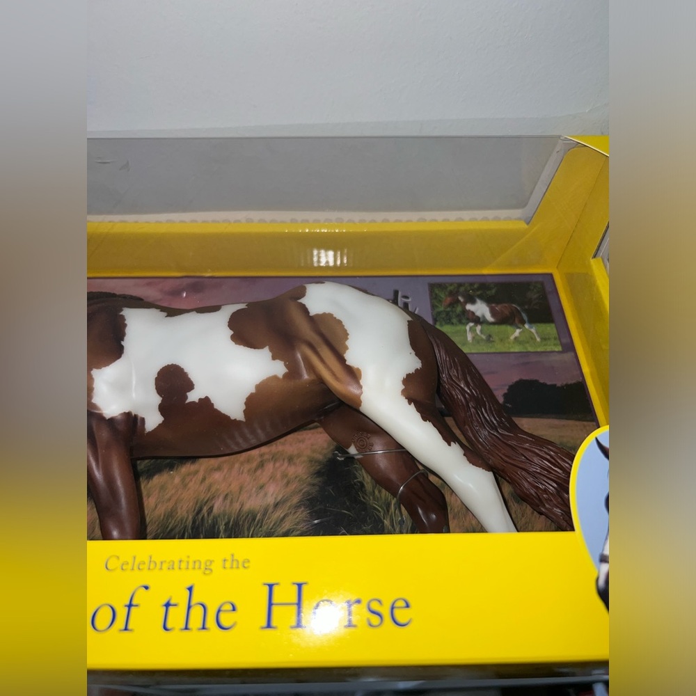 Breyer Kodi #760245 Flagship Special Run 2018 New in Box - Picture 11 of 15